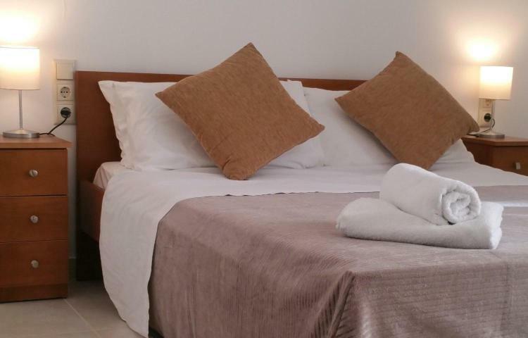 Lagada Aparthotel Makrýgialos