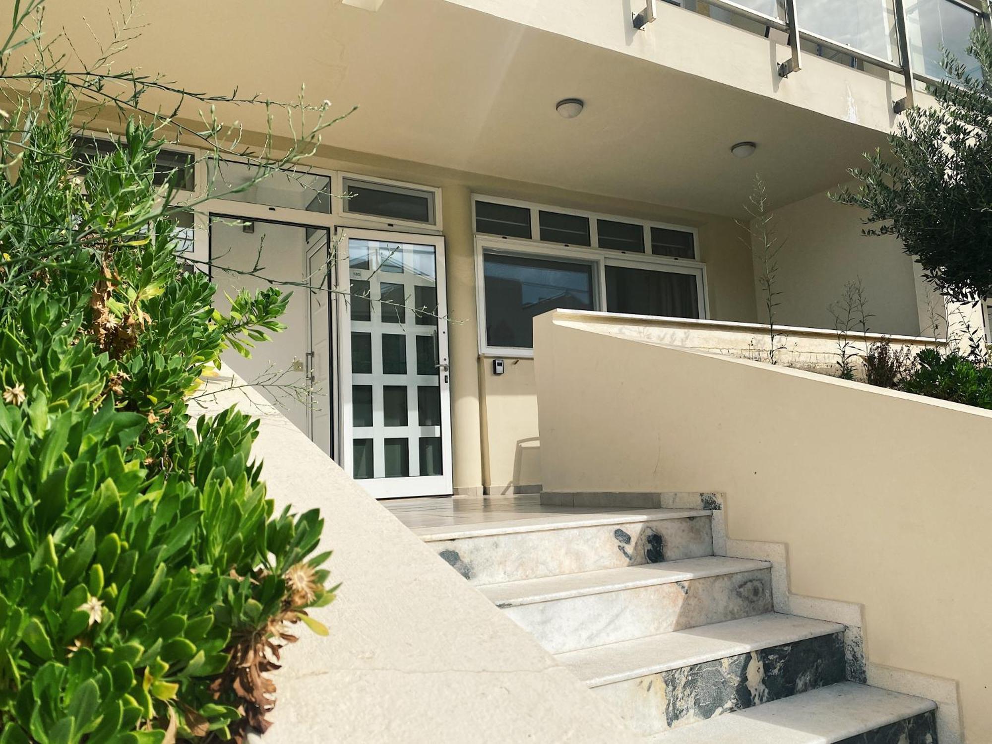Lagada Aparthotel 2*